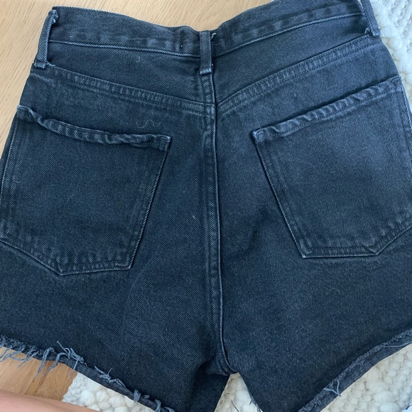AGOLDE black denim shorts. Too small. Great condition. Size 25 - Picture 2 of 4